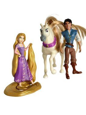 Disney Tangled Rapunzel Flynn Maximus Figurine Set 2010 Mattel Rare HTF Collect